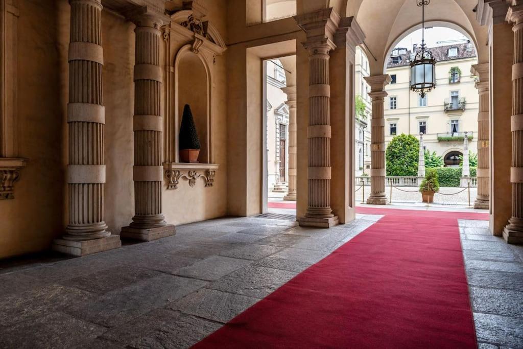 Art Heaven-Suite Graneri In Torino Centro Exterior photo